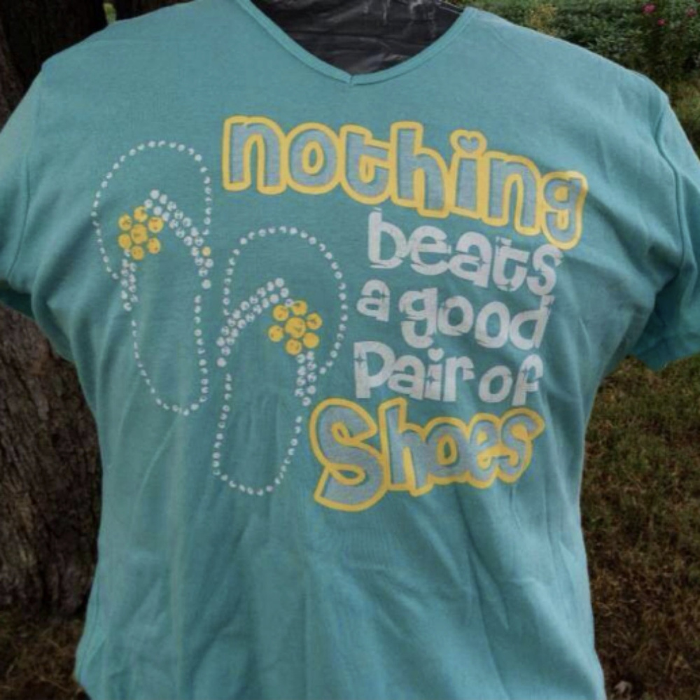 Plus Size Flip Flop Graphic T-Shirt
